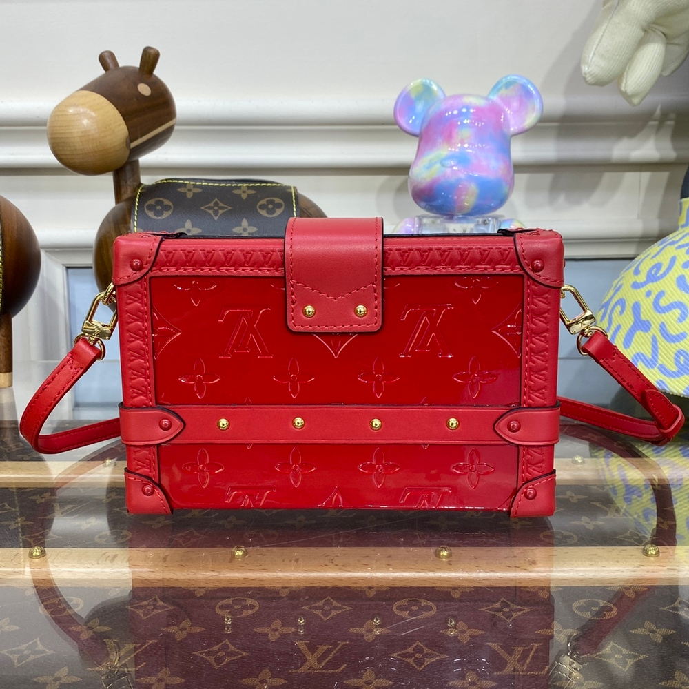 Louis Vuitton Petite Malle