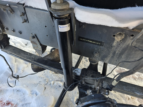 Амортизатор передний 2018г.