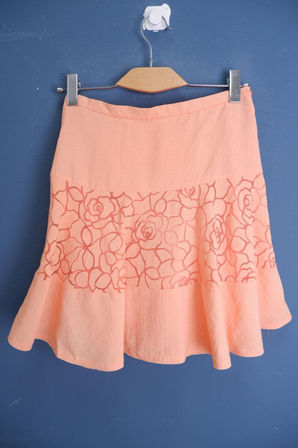 Юбка персиковая с принтом 44 размер