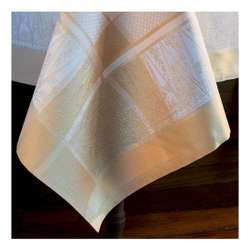 Скатерть Garnier Thiebaut Persina Dore Or (174 x 254 см)