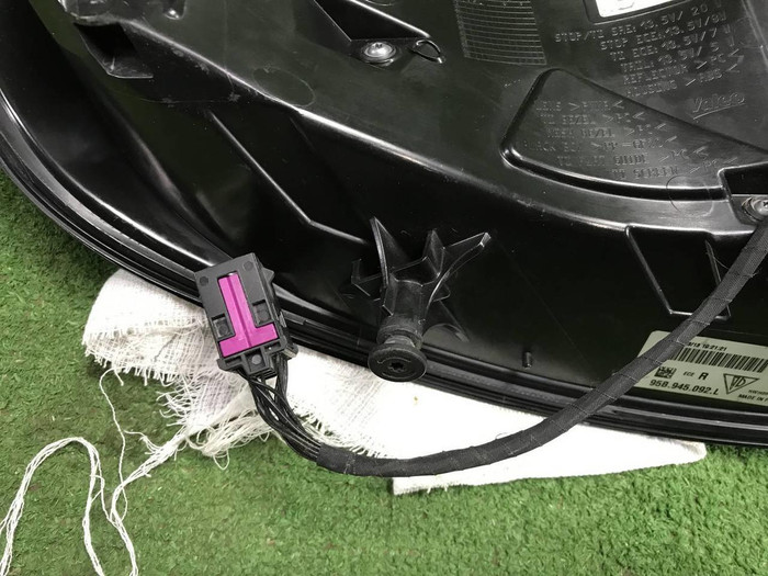 Фонарь правый внешний Porsche Macan 95b (18-нв)