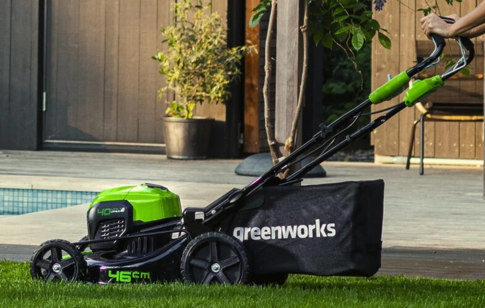 Газонокосилка аккумуляторная GREENWORKS GD40LM46SP 40V, самоходная, б/щ, АКБ 8Ач и ЗУ 2506807UH
