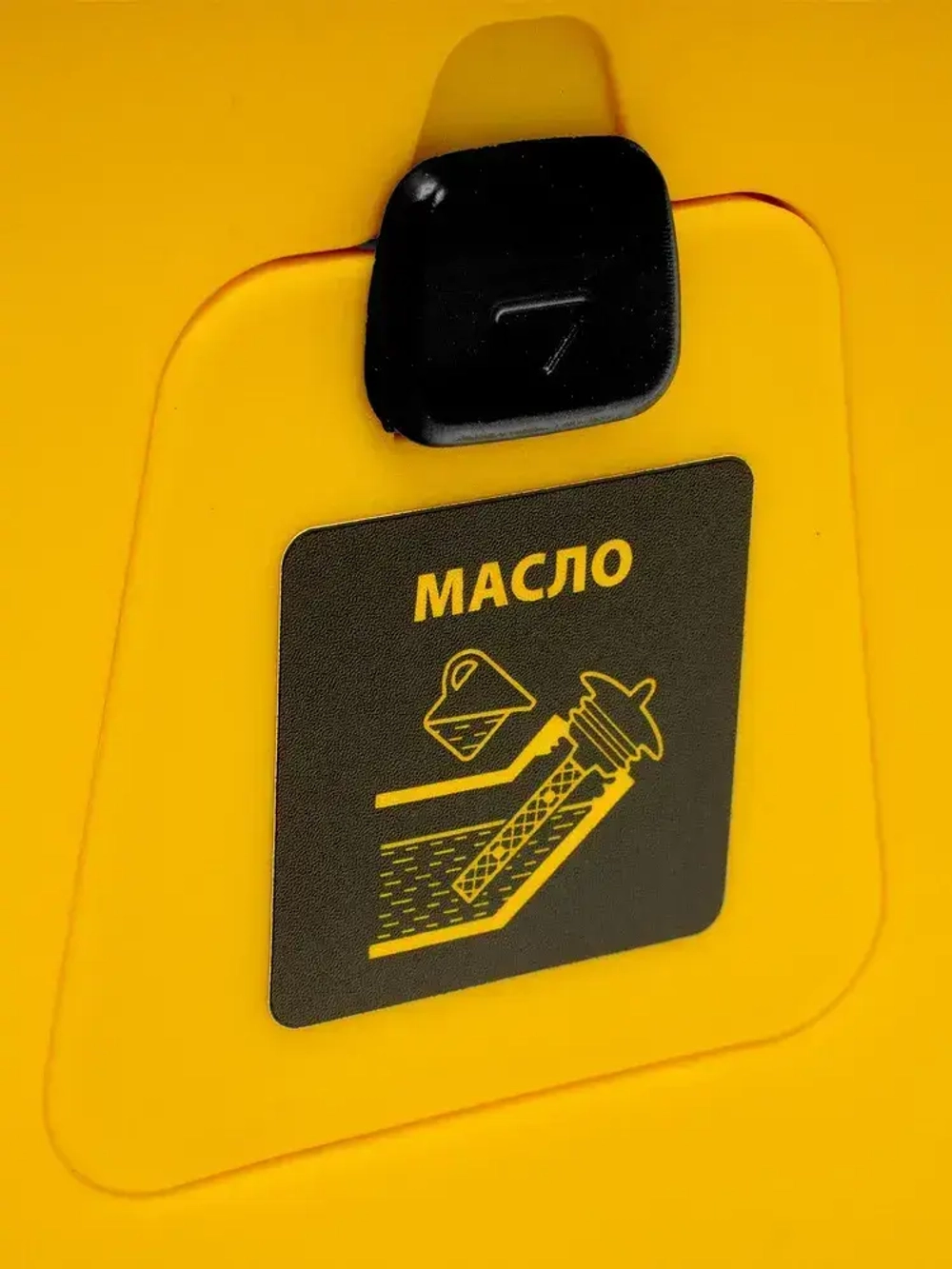 Генератор инверторный DENZEL, GS-3000iS, 3.0 кВт максимальная мощность, 230 В, ручной стартер, 2 розетки 230 В/16 А и выход USB 5 В, 94716