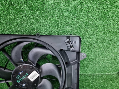 Диффузор с вентилятором Hongqi HS5 (2019-н.в.)