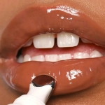 Refy Tinted Lip Gloss