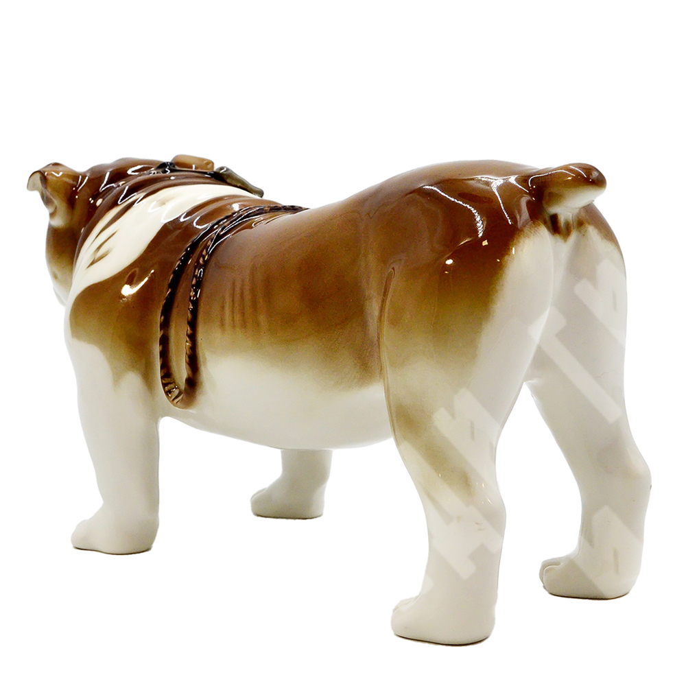 Фарфоровая статуэтка. Английский бульдог. Ручная подглазурная роспись. ЛФЗ, скульптор П. Веселов. 19