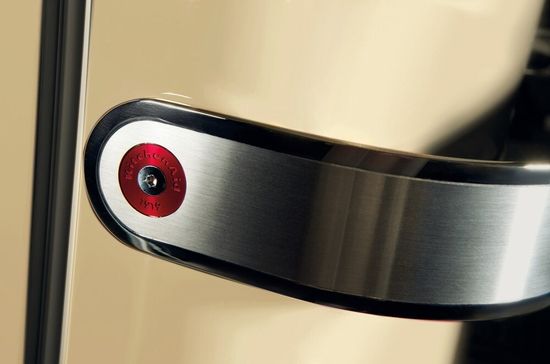 Холодильник KitchenAid KCFMA 60150L