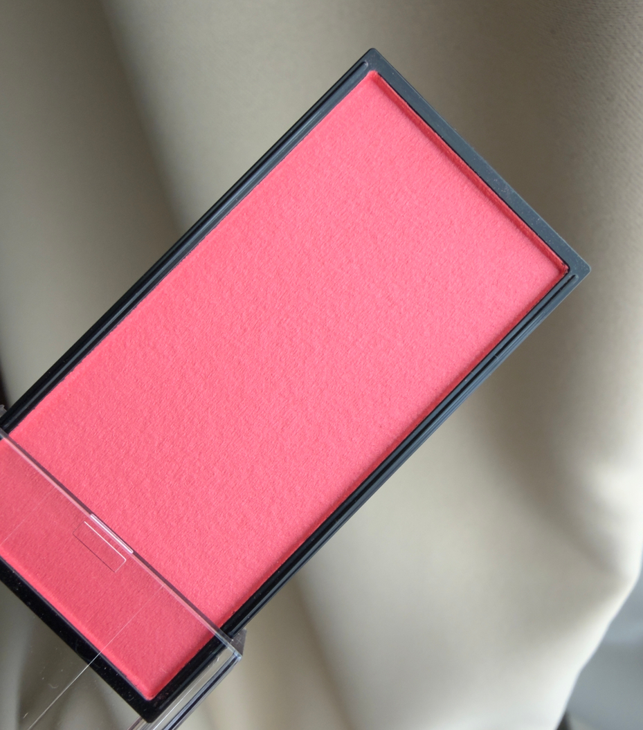 Румяна Surratt