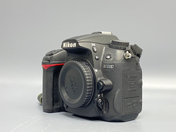 Nikon D7000 25500 кадров