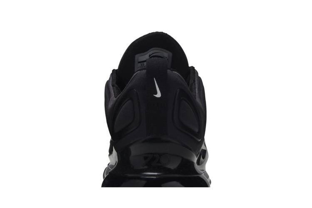 Triple black air max 720 deals