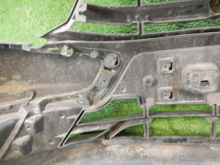 Бампер передний Lada Granta (2018-н.в.)