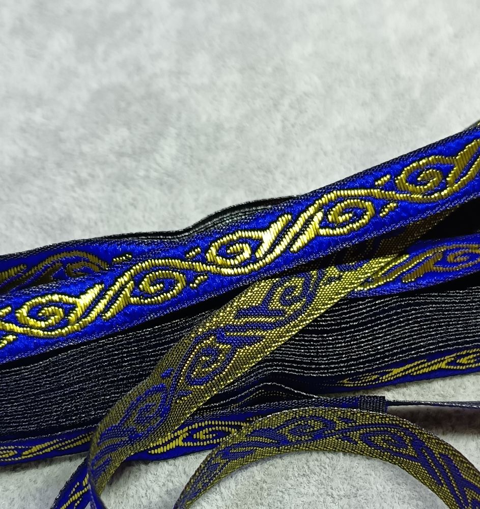 Лента жаккардовая, ш. 1 см.