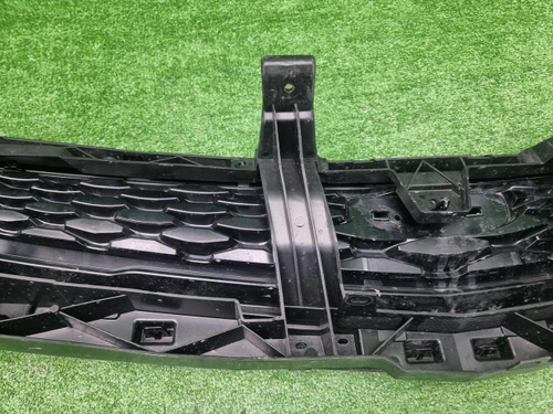 Решетка радиатора Geely Tugella (2022-2024)