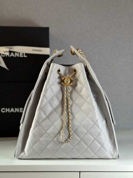 Chanel 25 Medium Handbag 40 cm