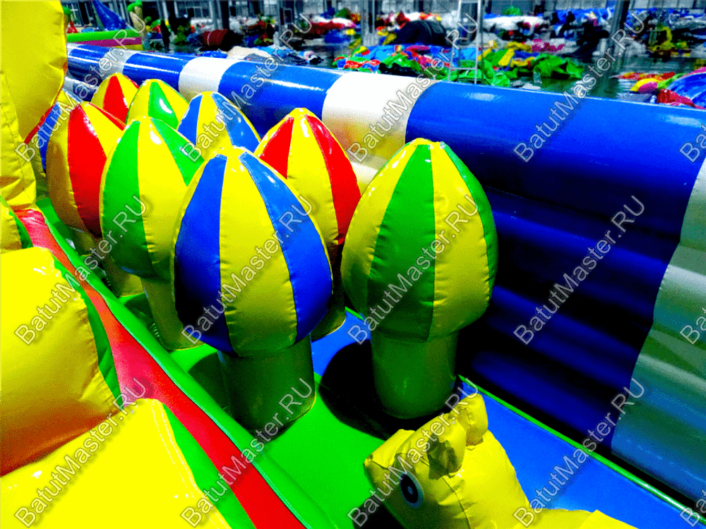 Коммерческий надувной батут "Сказочный замок", размер 11*7*5 м.