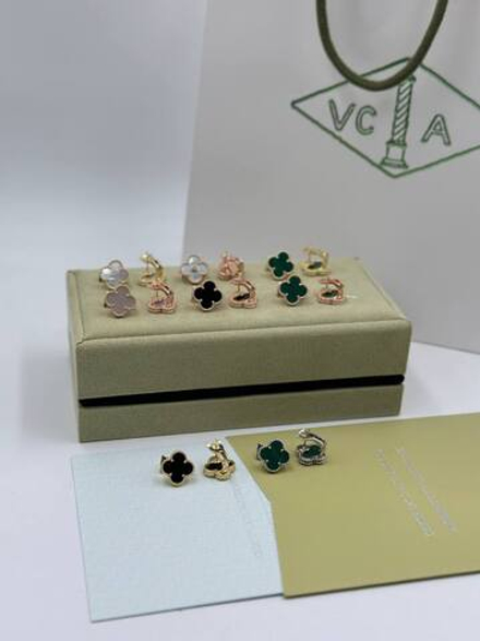 Серьги Van Cleef & Arpels