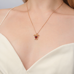 Подвеска «Черепаха» из красного золота с гранатом