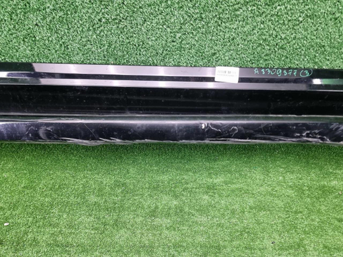 Накладка порога правая Toyota Land Cruiser 300 (2021-н.в.)