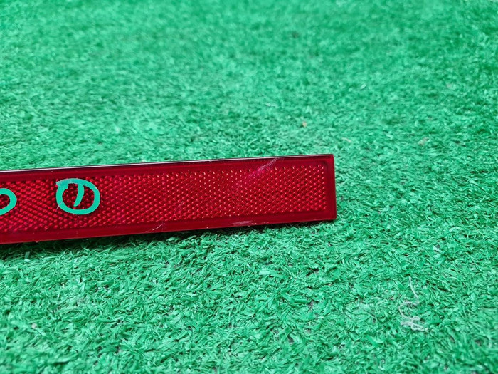 Катафот центральный Hyundai Santa Fe 4 TM (20-24)