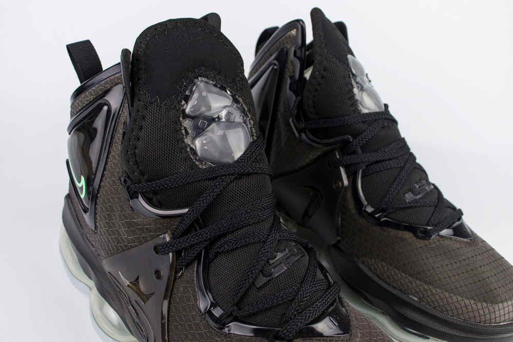 Кроссовки Nike Lebron 19 Black / Green Low