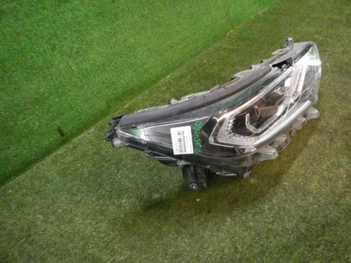 Битая Фара правая Toyota RAV4 5 XA50 (2018-н.в.) LED