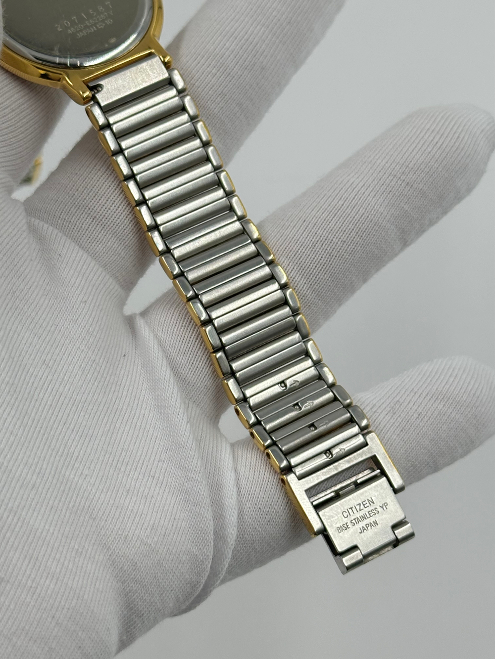 Часы Yves Saint Laurent