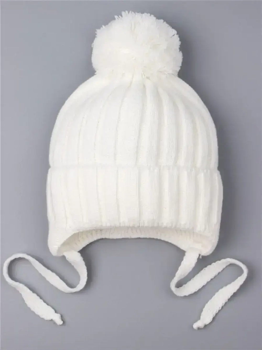 Шапка детская на завязках осенняя