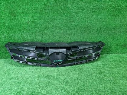 Кронштейн решетки Toyota Corolla E150 (2008-2013)