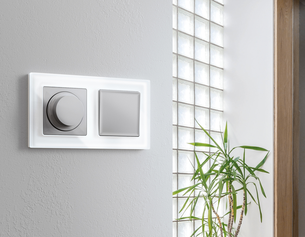 MA401010 Комплект механизма 1-кл выключателя ALFA Серебро глянец QUANT (AP4010, VM101)