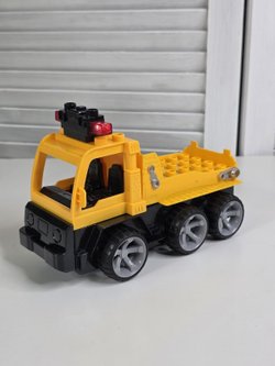 Конструктор блочный Автомобиль Спецтехнка с фигурками (200408409)