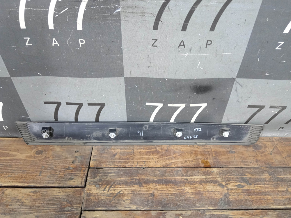 Накладка двери задней правой Nissan X-Trail 3 (T32) 13-23 Б/У Оригинал 828764CM1B