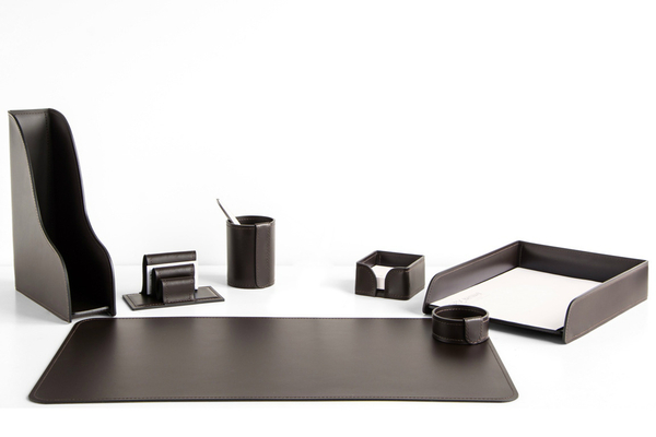 Подарочный настольный набор 7 предметов из кожи цвет шоколад №5