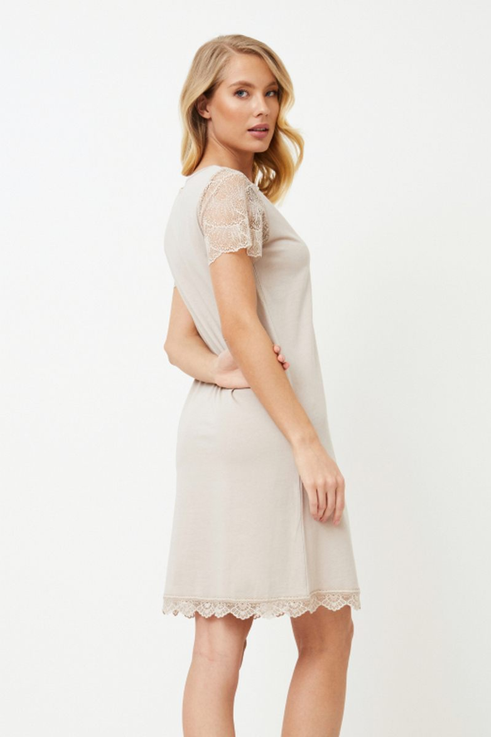 MARIANNA BEIGE Сорочка женская