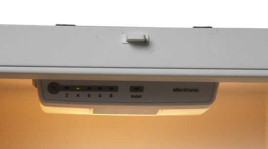 Встраиваемый холодильник Siemens KI38VA50