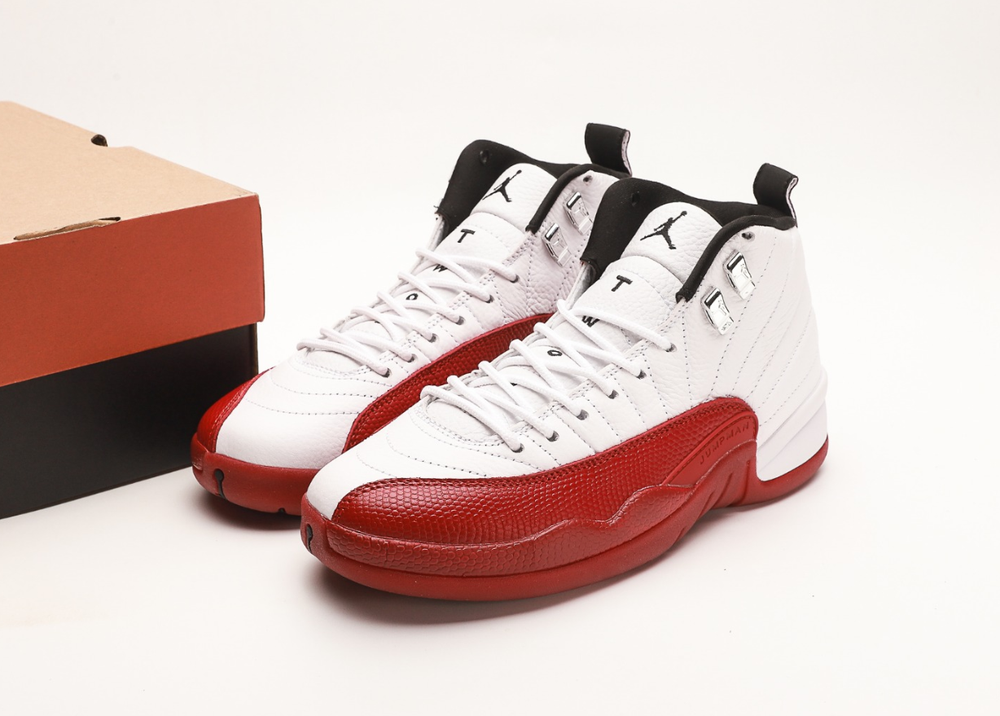 Air Jordan 12 Cherry