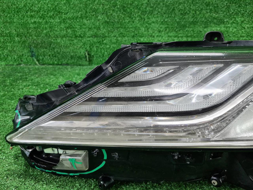 Фара левая Toyota Camry XV70 (2017-2021) LED