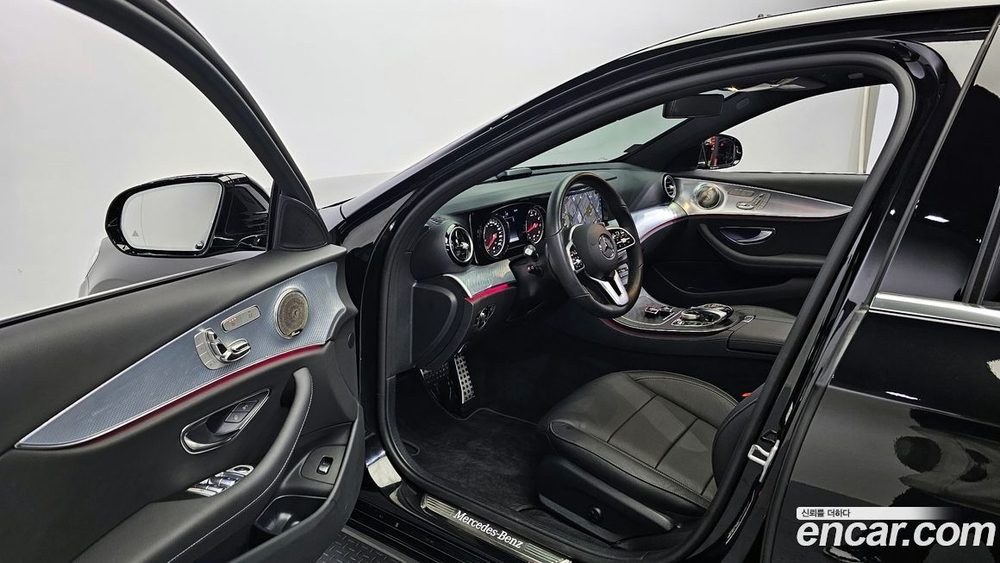 Mercedes-Benz E-Class W213 E250 Avangarde (09.2020)