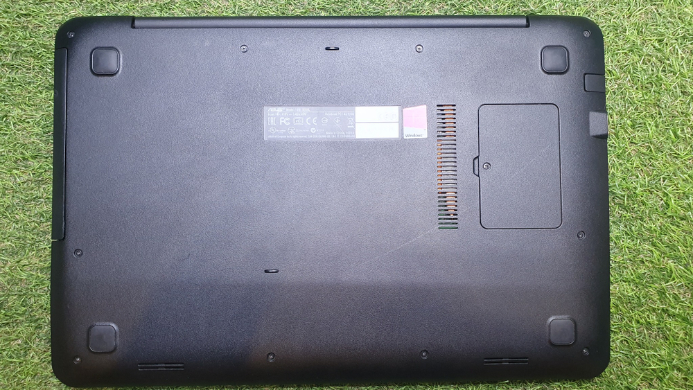 Ноутбук ASUS i3-5/6Gb/930M 2Gb