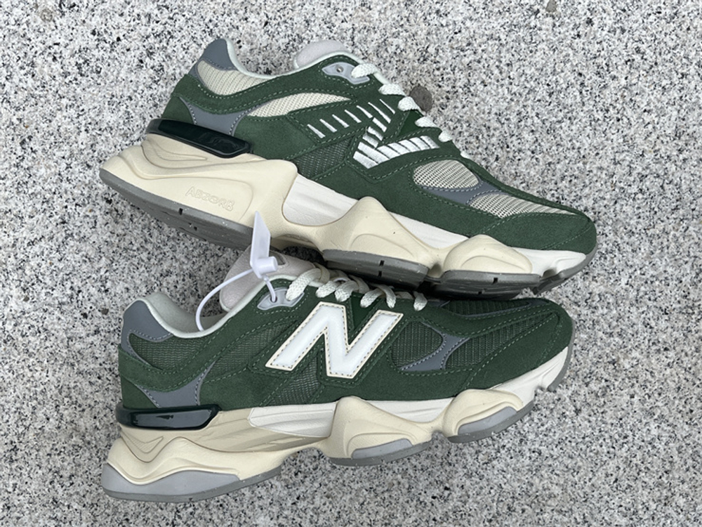 New Balance 9060 U9060VNG