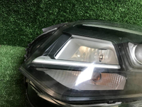 Битая Фара левая Opel Zafira Life (19-нв) ксенон