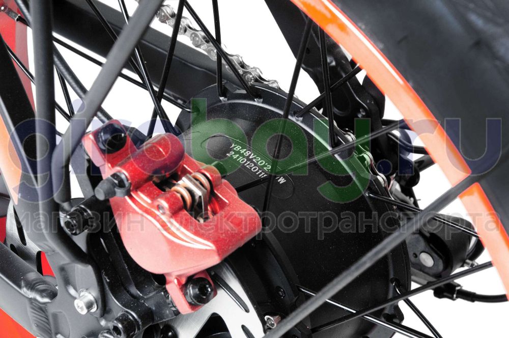 Электровелосипед Minako F11 Pro Dual 48V/20Ah (полный привод) 2025 года - Красный обод фото №7