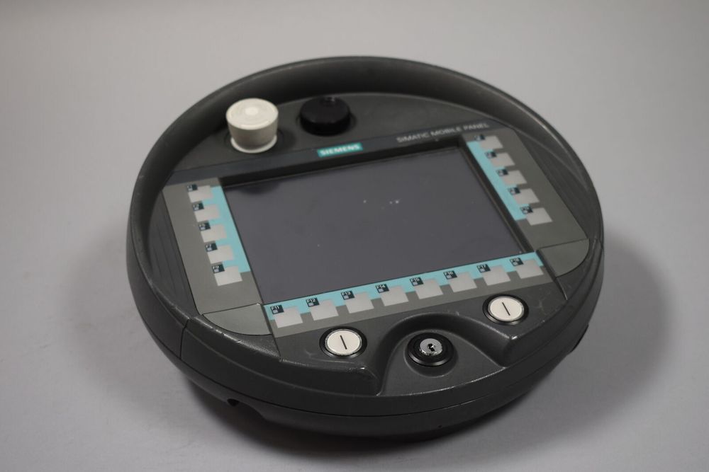 SIEMENS 6AV6645-0CC01-0AX0