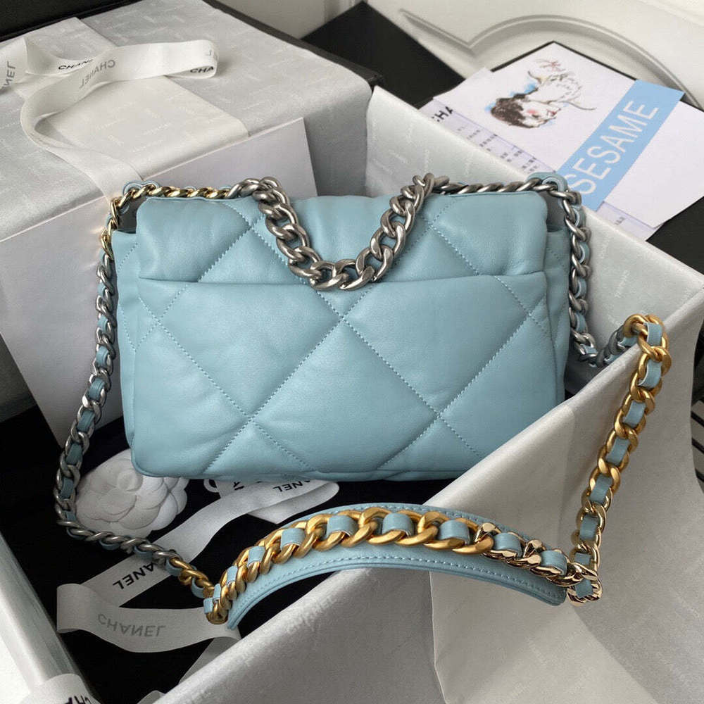 Chanel 19 26 cm