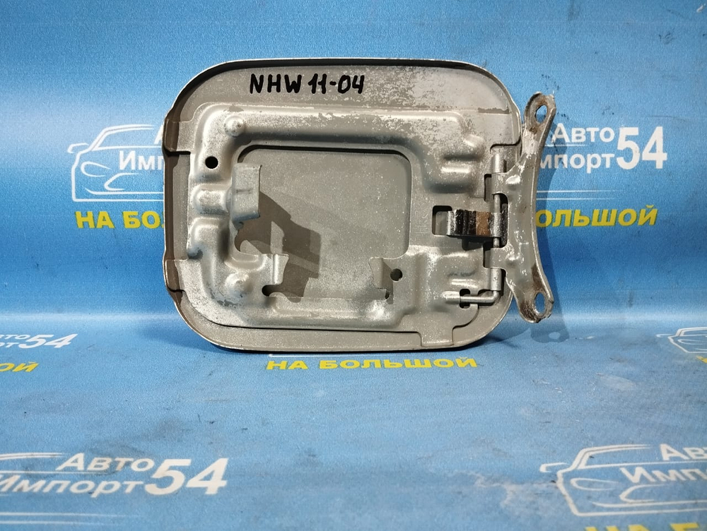 Лючок бензобака TOYOTA PRIUS 2002