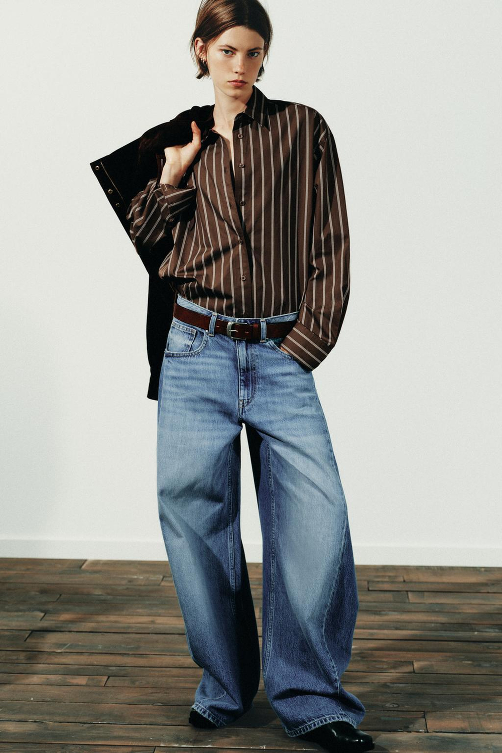 ZARA РУБАШКА OVERSIZE, ТЕМНО-КОРИЧНЕВЫЙ