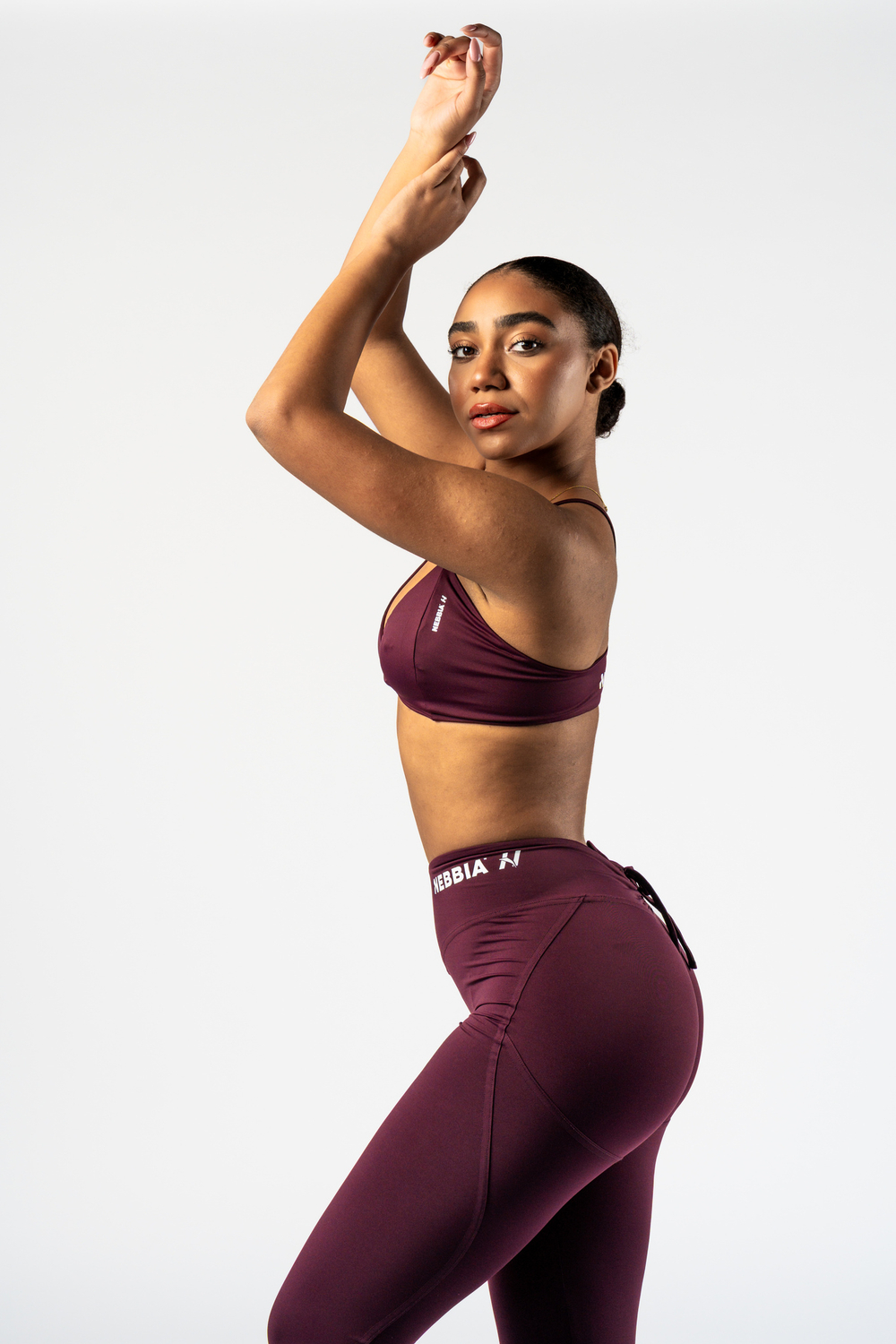 Топ Medium-Support Sports Bra TWIST-KNOT 423 Бородовый