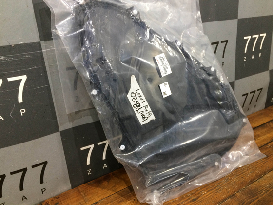 Накладка двери задняя правая Lexus RX 4 Новая Оригинал 6784148070