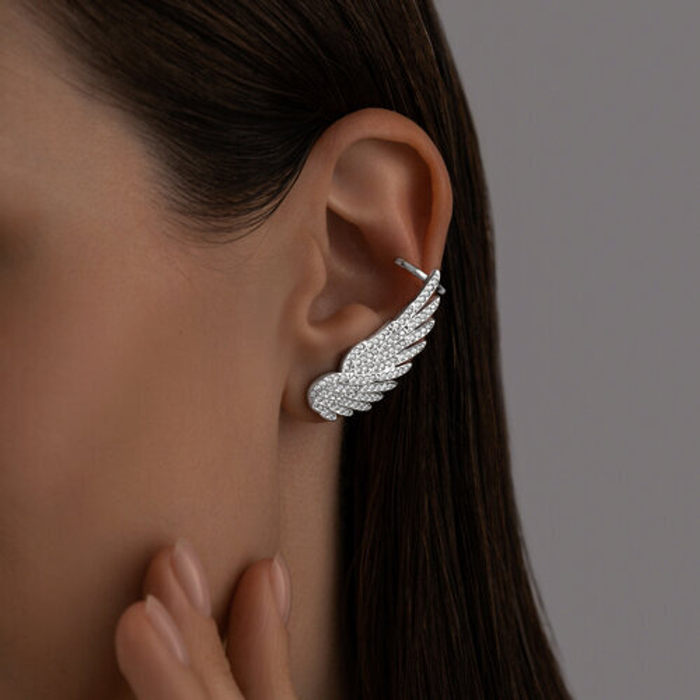 Серьга из серебра с фианитами 94170242