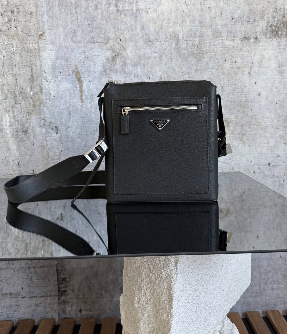 Сумка через плечо Prada