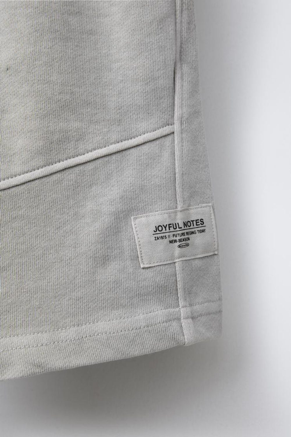 ZARA КРАШЕНЫЕ ШОРТЫ, СВЕТЛО-СЕРЫЙ